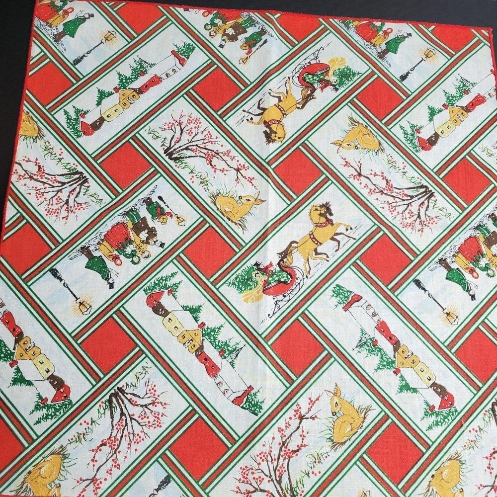 Christmas‎ Village Caroling Cloth Napkins Set Of 8 MCM Vintage Kitschy Fabric